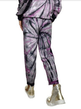 Load image into Gallery viewer, Purple Tie Dye Set With Matching Mask
